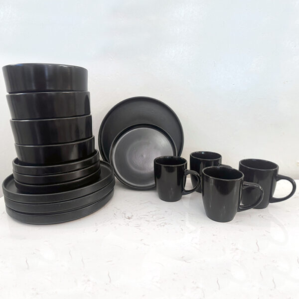 Sleek Black Dinner Set
